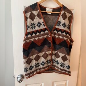 Jessie vintage argyle vest leather trim wool blend wood button size 16/18